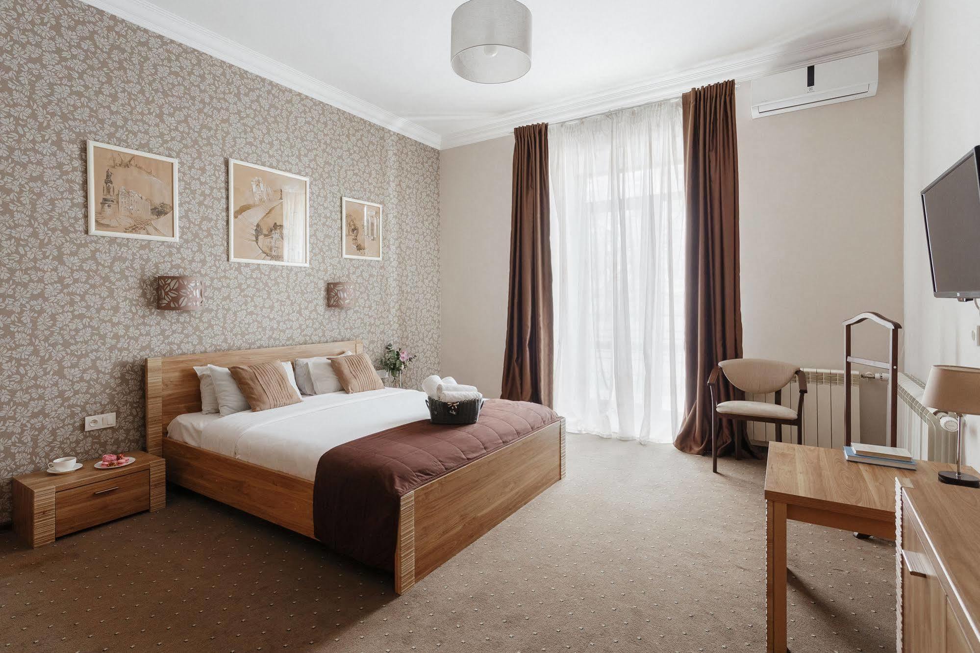 Noname Hotel Odessa Exterior photo