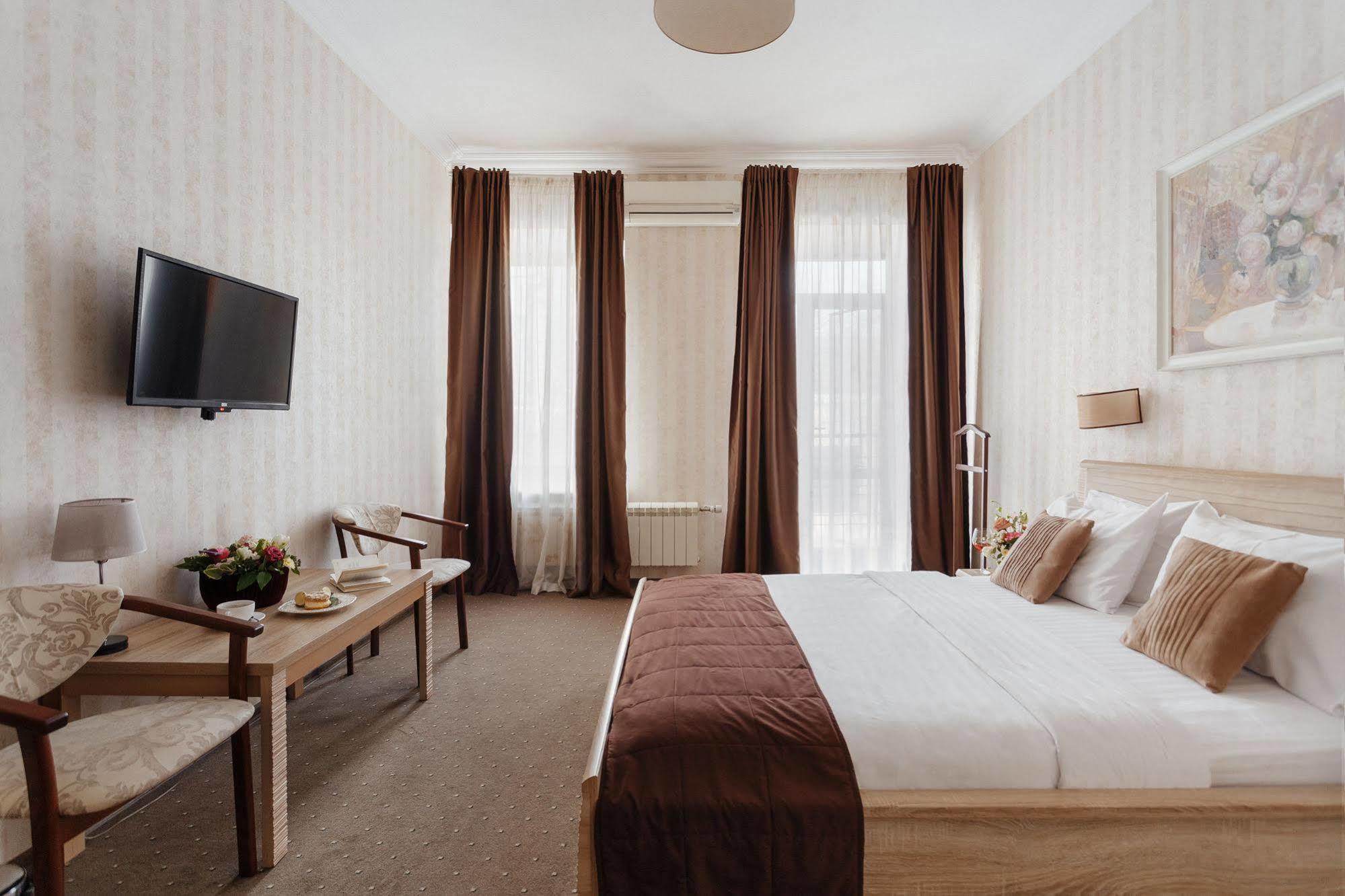Noname Hotel Odessa Exterior photo